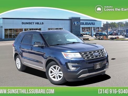 Used 2016 Ford Explorer XLT w/ Equipment Group 202A FWD image 1