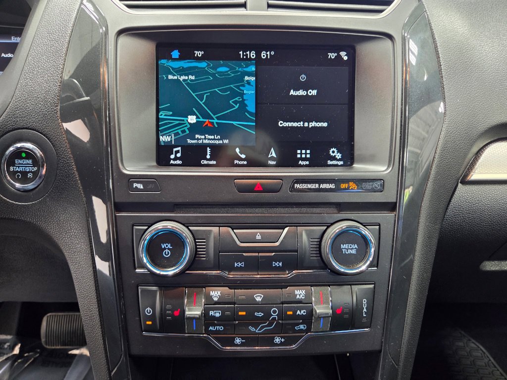 Used 2018 Ford Explorer XLT w/ XLT Technology Feature Bundle AWD/4WD image 39