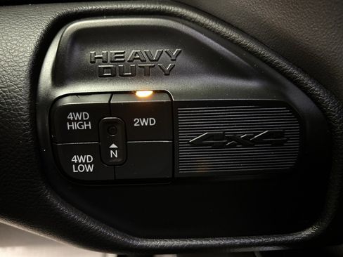 Used 2020 RAM 3500 Laramie image 15