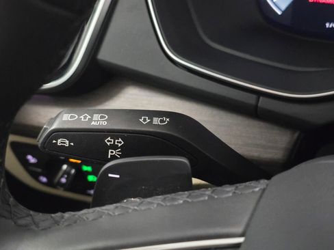 Certified 2025 Audi Q5 2.0T Premium Plus image 43