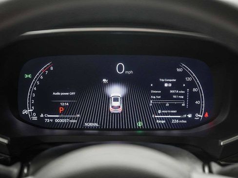 Used 2025 Acura MDX SH-AWD w/ Technology Package image 28