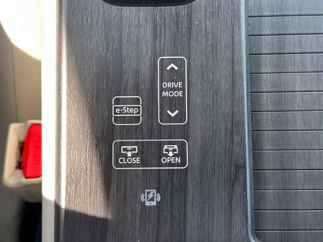 Certified 2024 Nissan Ariya AWD image 38