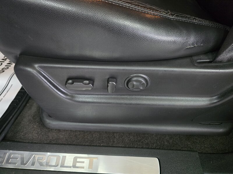 Used 2012 Chevrolet Suburban LTZ AWD/4WD image 22