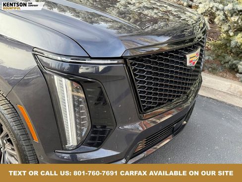 Used 2025 Cadillac Escalade ESV Sport w/ LPO, ONYX Package image 14