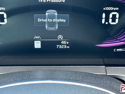 Used 2025 Kia Telluride S image 33