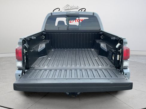 Used 2020 Toyota Tacoma Limited AWD/4WD image 25