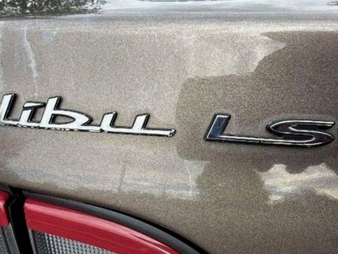 Used 2002 Chevrolet Malibu LS image 17