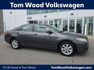 Used 2011 Toyota Camry LE w/ LE Extra-Value Pkg FWD video 1