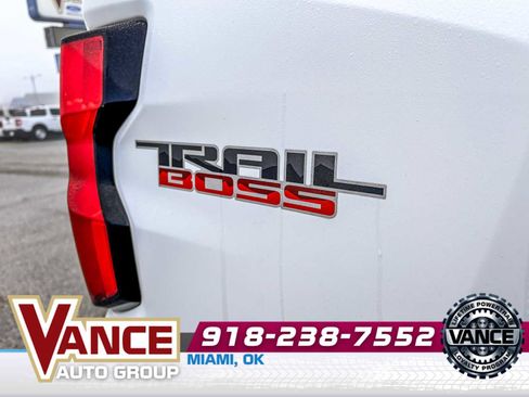 Used 2024 Chevrolet Colorado Trail Boss image 10