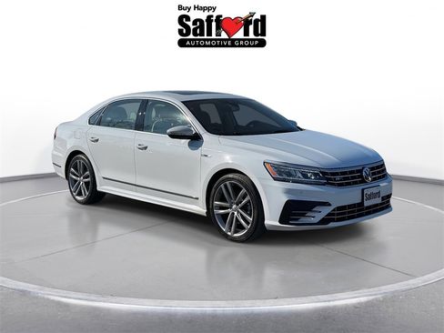 Used 2019 Volkswagen Passat 2.0T SE R-Line image 10
