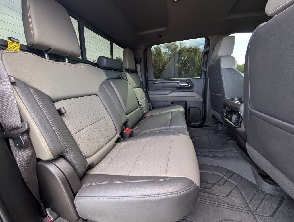 Used 2024 Chevrolet Silverado 2500 ZR2 w/ ZR2 Bison Edition AWD/4WD image 19