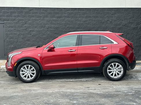 Certified 2023 Cadillac XT4 Luxury w/ Cold Weather Package image 5
