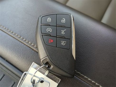 Used 2021 Chevrolet Suburban LT w/ LT Signature Package image 37