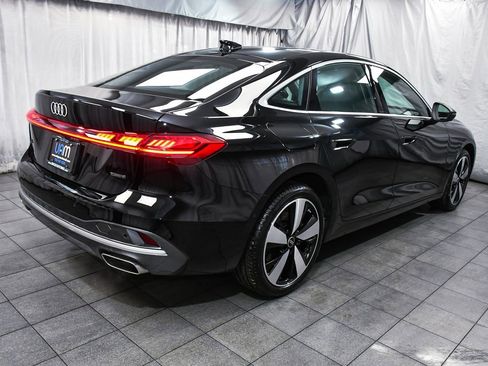 Used 2025 Audi A5 2.0T Prestige w/ 19" Wheel Package image 6