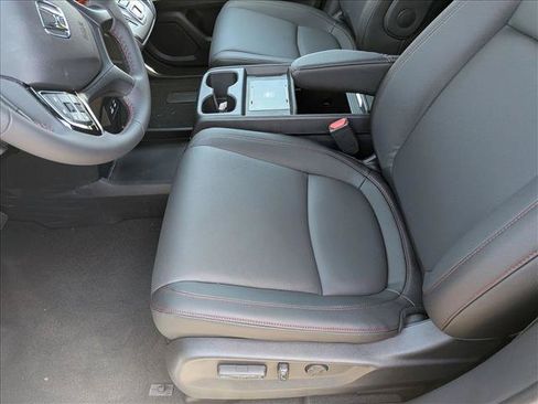 New 2026 Honda Odyssey Touring image 4