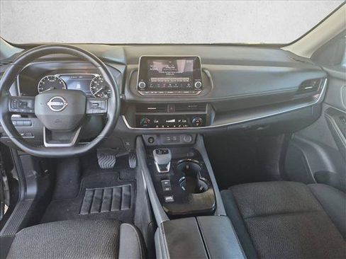 Used 2025 Nissan Rogue SV FWD image 17