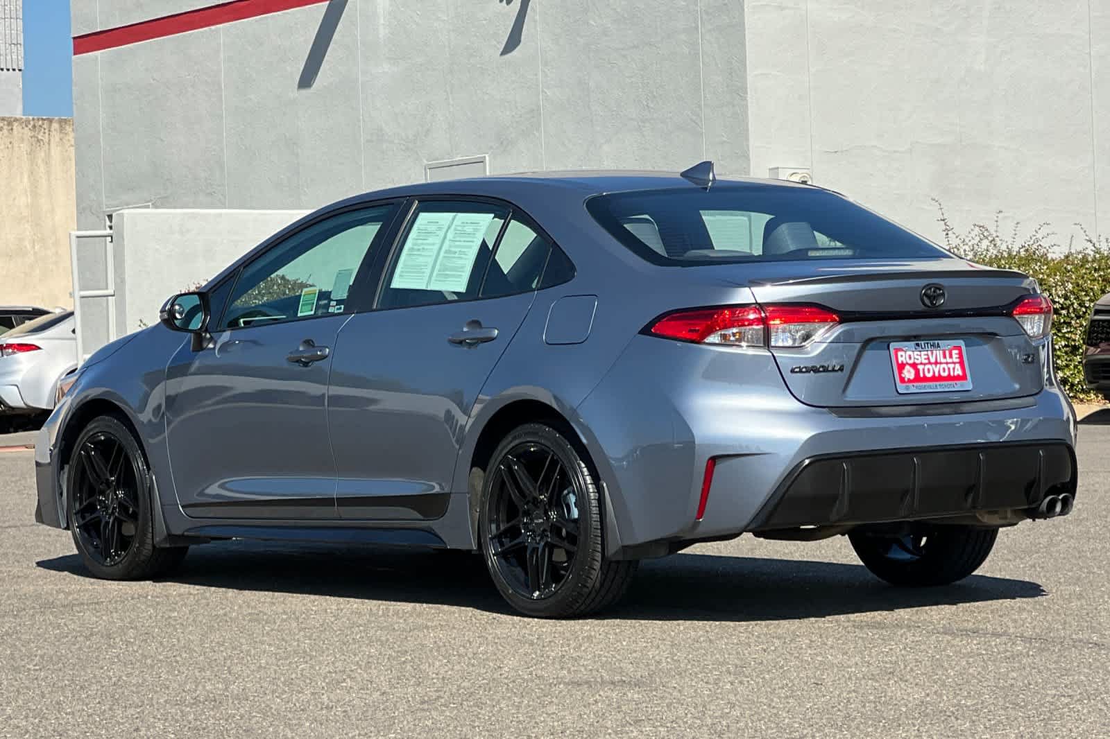 Used 2025 Toyota Corolla SE FWD image 7
