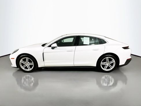 Used 2025 Porsche Panamera RWD image 8