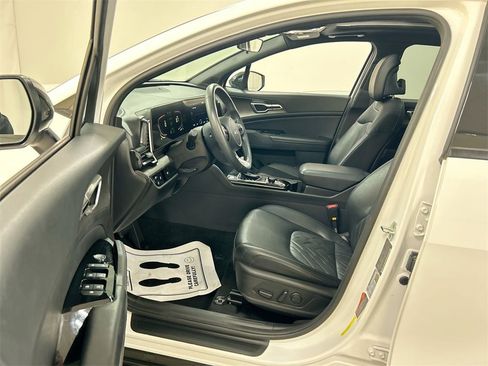 Certified 2023 Kia Sportage X-Line w/ X-Line Premium Package image 9