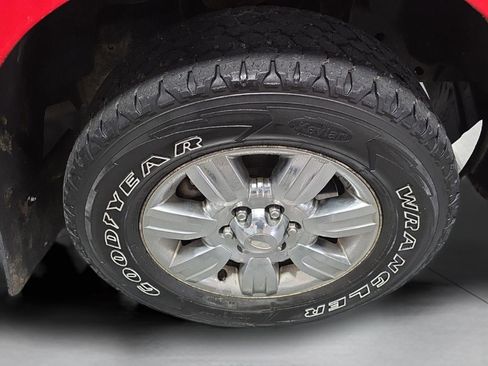 Used 2014 Ford F150 XLT w/ XLT Chrome Package image 19