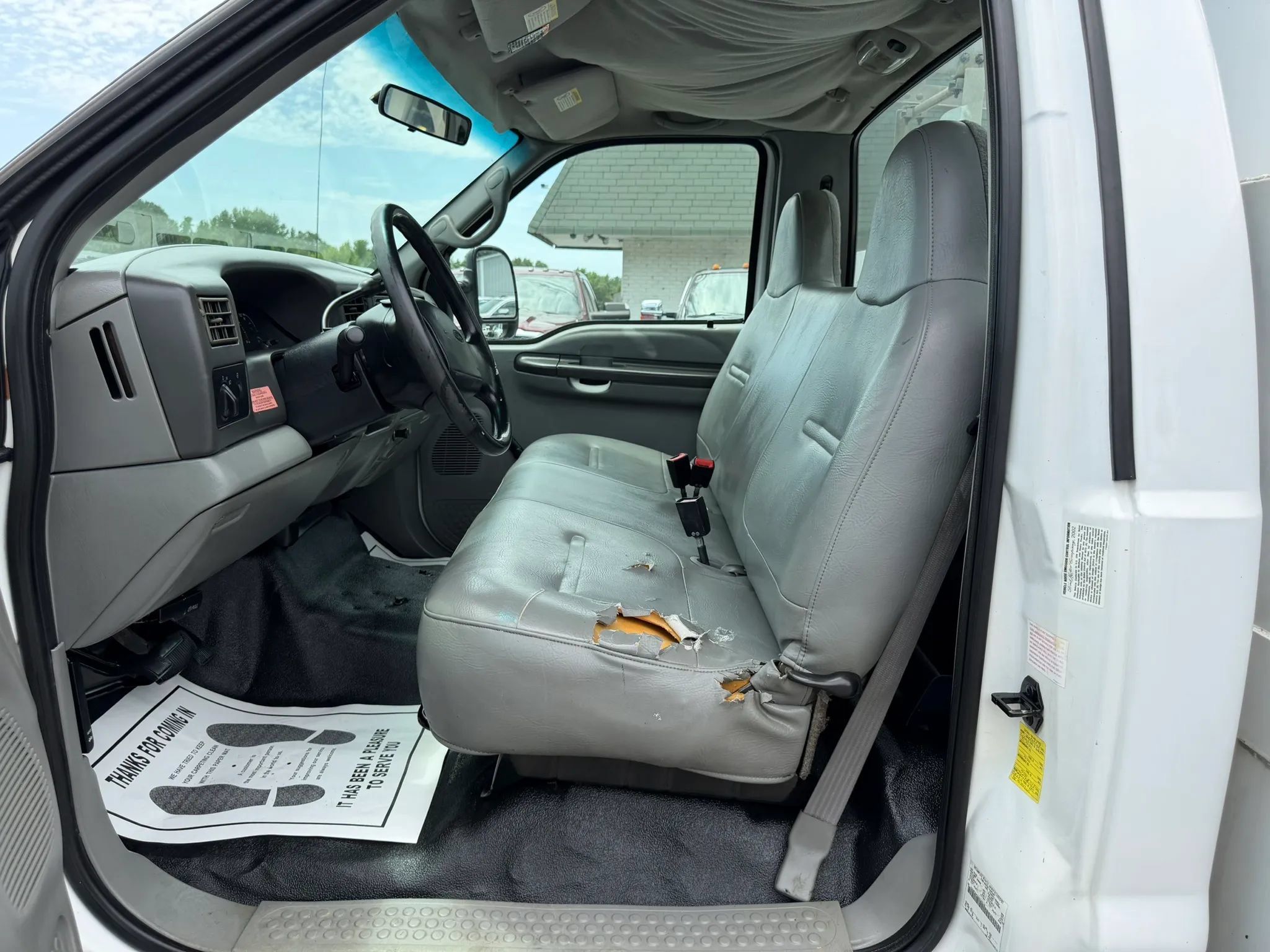Used 2002 Ford F450 2WD Regular Cab Super Duty image 26