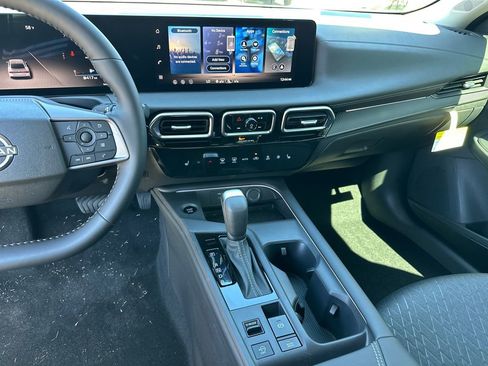 Used 2026 Nissan Sentra SV w/ SV Convenience Package image 24