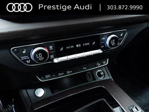 Used 2025 Audi Q5 2.0T Premium Plus w/ Premium Plus Package AWD/4WD image 16