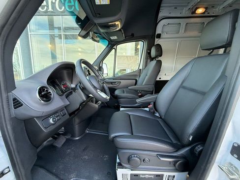 New 2025 Mercedes-Benz Sprinter 3500 image 10