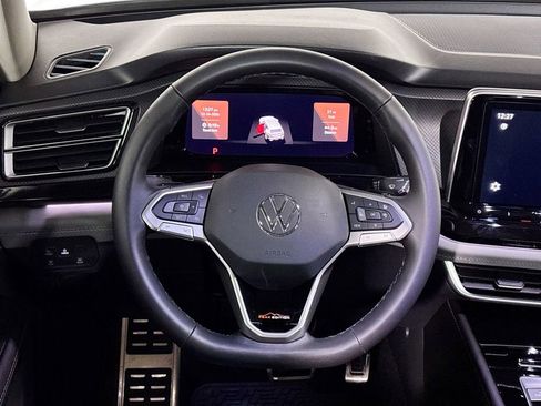 New 2026 Volkswagen Atlas Peak Edition AWD/4WD image 13