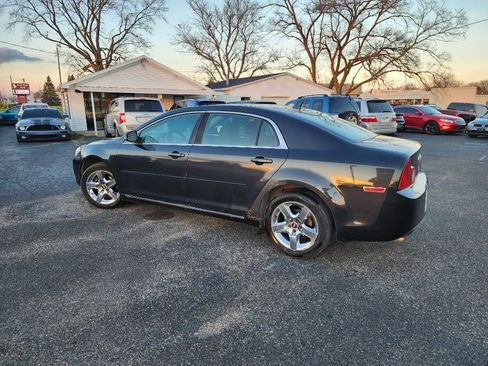 Used 2010 Chevrolet Malibu LT w/ Power Convenience Package image 8