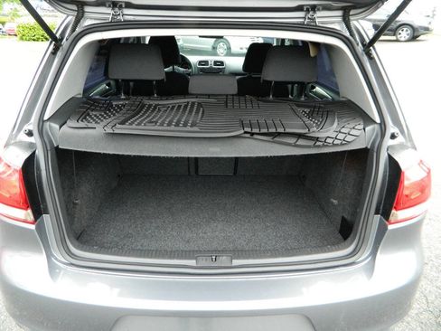Used 2011 Volkswagen Golf TDI FWD image 10