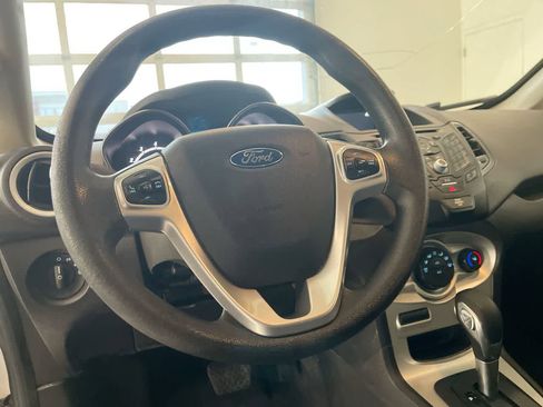 Used 2019 Ford Fiesta SE image 14