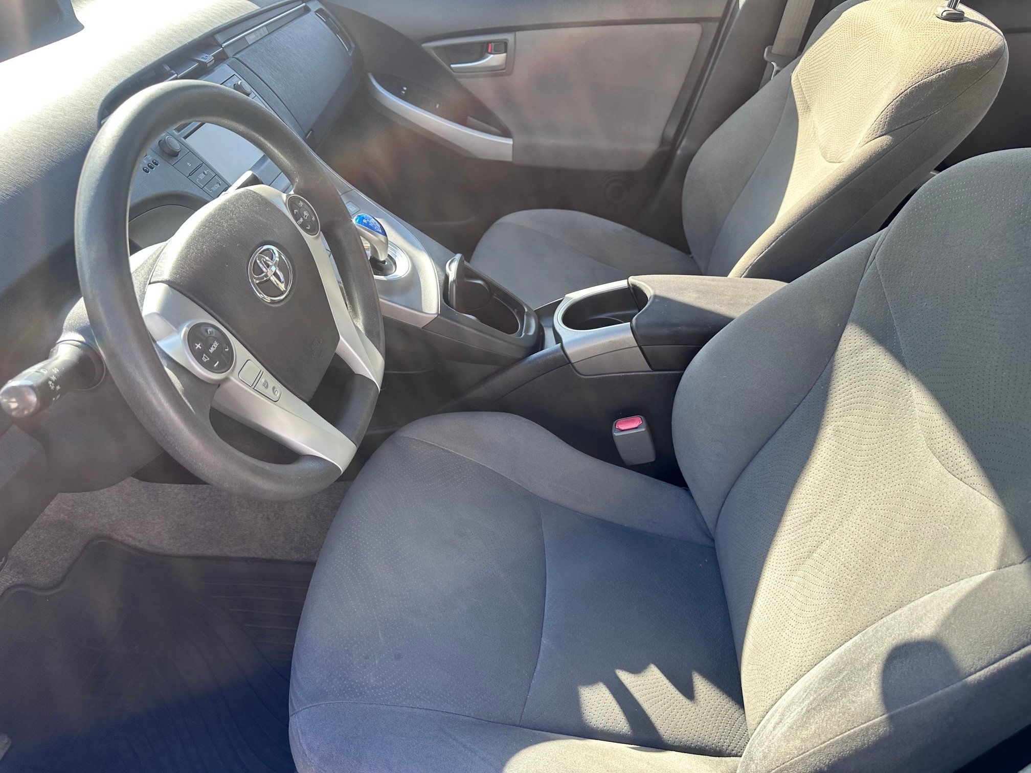 Used 2014 Toyota Prius Two FWD image 5