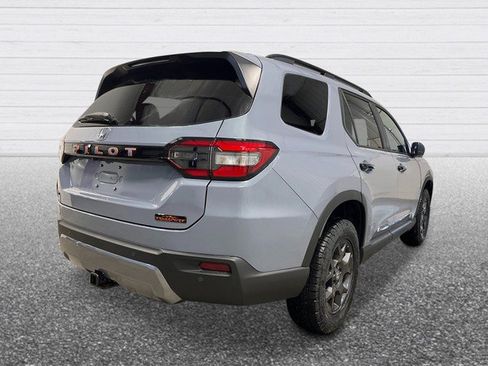 New 2026 Honda Pilot TrailSport image 6