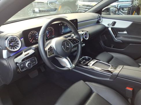 Used 2025 Mercedes-Benz CLA 250 image 13