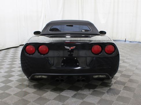 Used 2005 Chevrolet Corvette Convertible w/ Preferred Equipment Group image 16