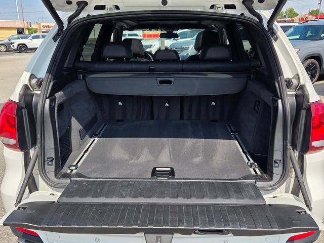 Used 2018 BMW X5 xDrive35i w/ M Sport Package AWD/4WD image 12
