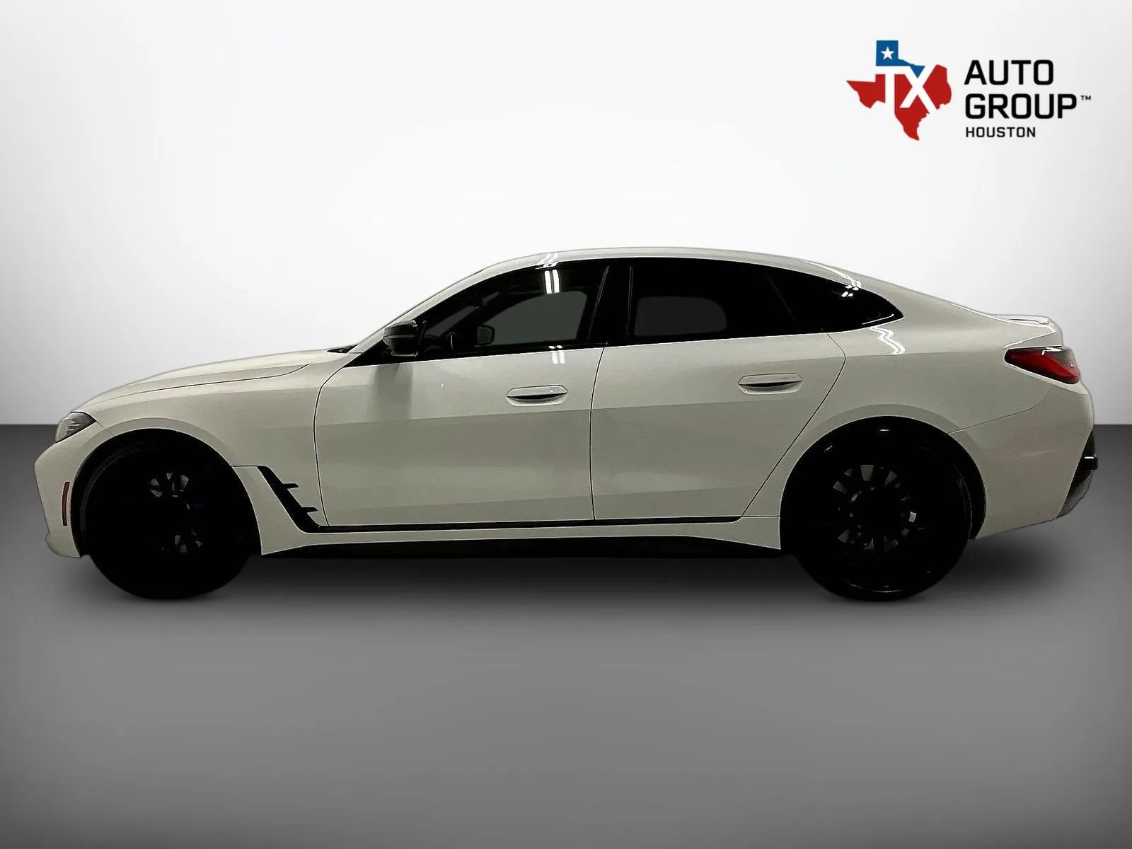 Used 2022 BMW M440i xDrive Gran Coupe w/ Shadowloine Package AWD/4WD image 10