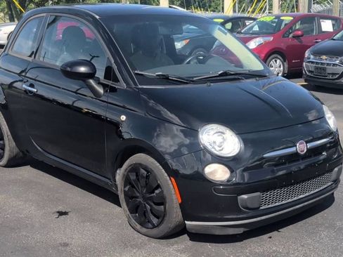 Used 2015 FIAT 500 Pop FWD image 2