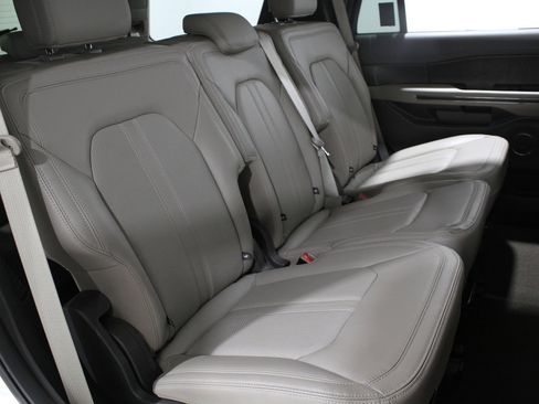 Used 2021 Ford Expedition Limited image 21