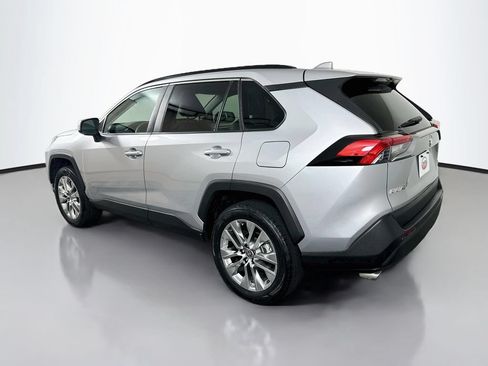 Used 2023 Toyota RAV4 XLE Premium AWD/4WD image 7