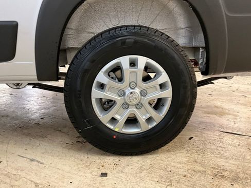 New 2025 RAM ProMaster 1500 w/ Quick Order Package 22G SLT image 15