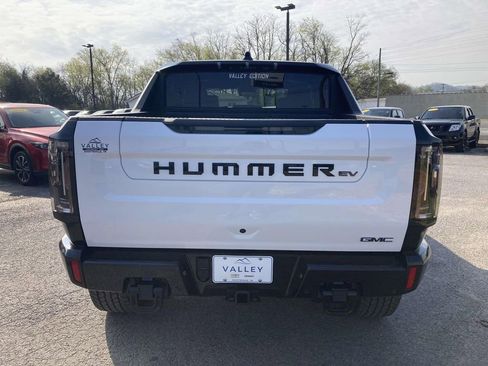 New 2026 GMC Hummer EV 4x4 Crew Cab w/ LPO, Dark Essentials Package image 5