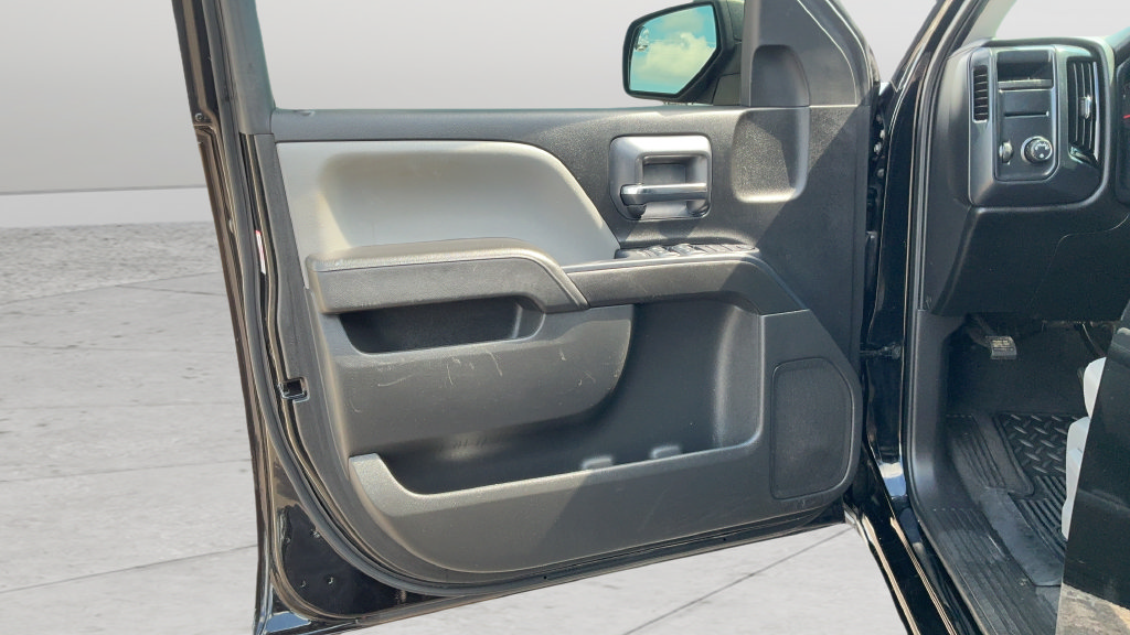 Used 2018 Chevrolet Silverado 1500 Custom w/ Texas Edition RWD image 18