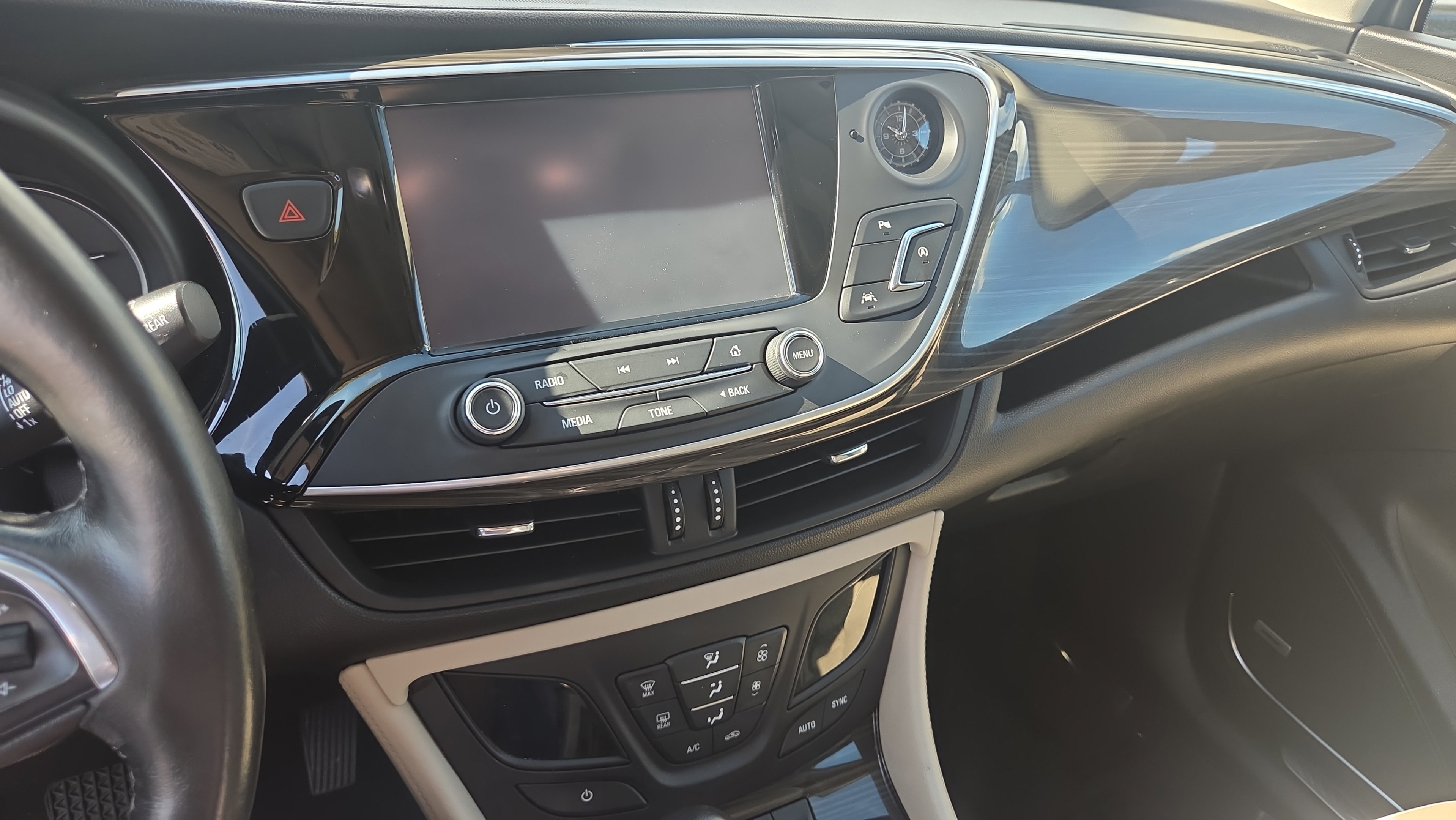 Used 2020 Buick Envision Premium AWD/4WD image 26