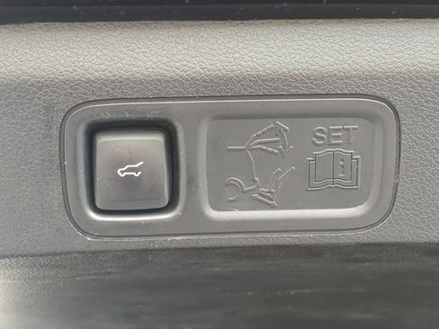 Used 2021 Ford Expedition Max Limited image 15