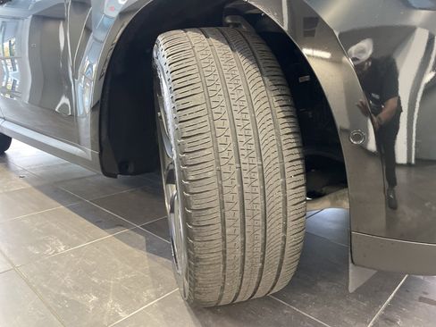 Used 2024 Land Rover Range Rover Sport SE image 13