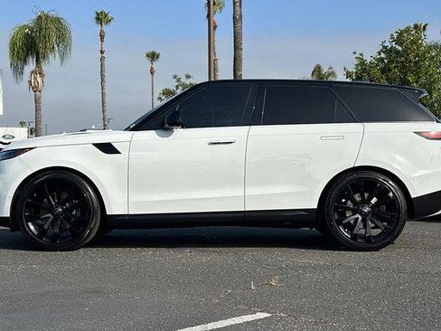 Used 2024 Land Rover Range Rover Sport SE AWD/4WD image 7