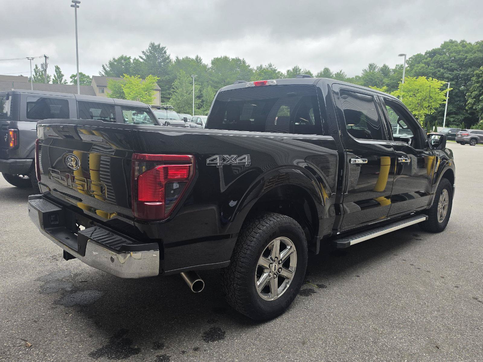 Used 2025 Ford F150 XLT w/ Equipment Group 301A Standard AWD/4WD image 3