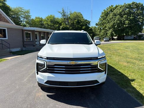Used 2025 Chevrolet Tahoe LT AWD/4WD image 7